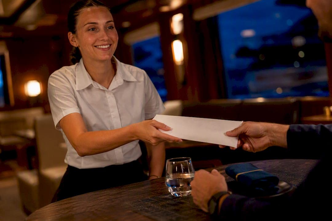 10–20% Gratuity for Luxury Yacht Charters, and How to Pay